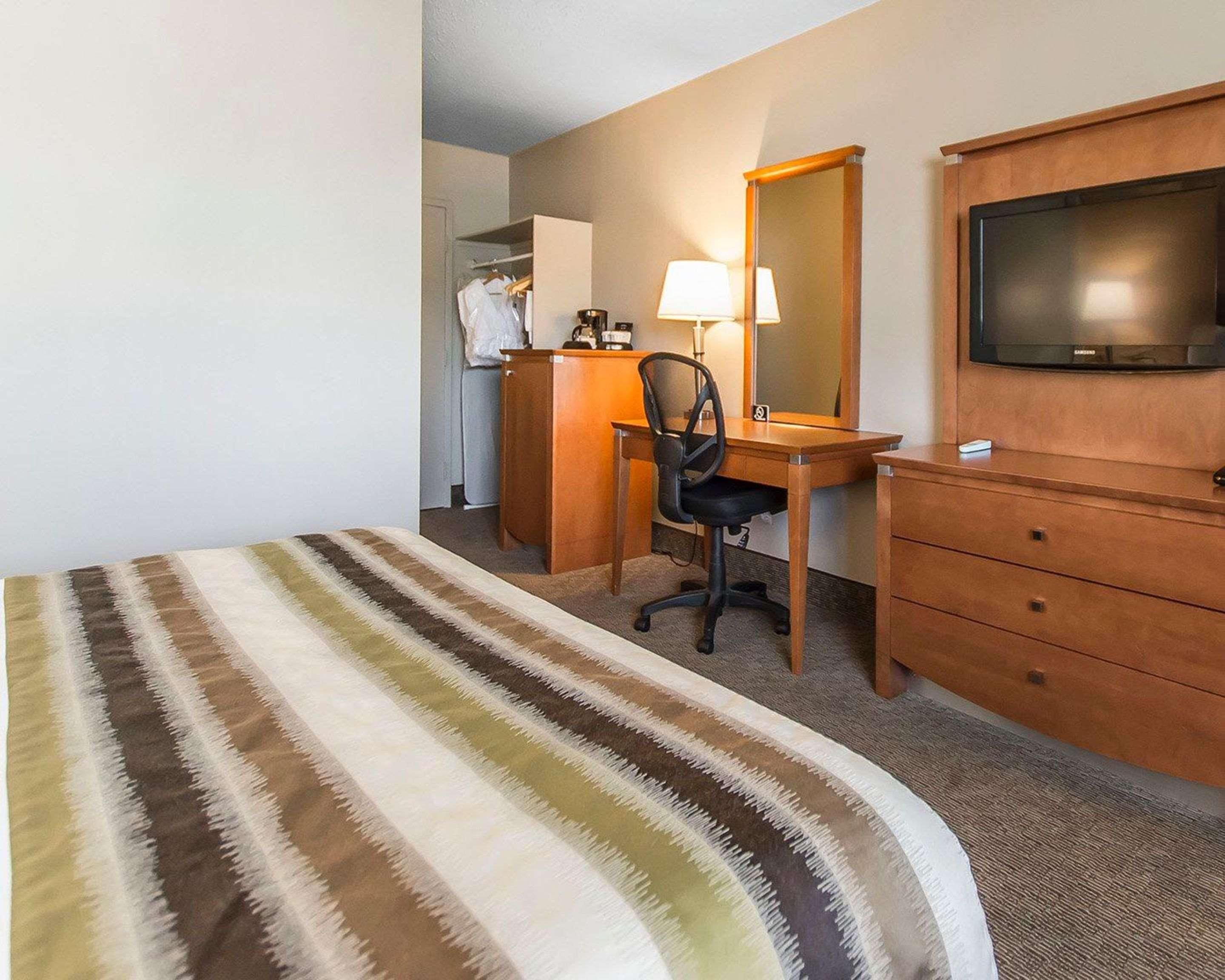Quality Inn Rouyn-Noranda Luaran gambar